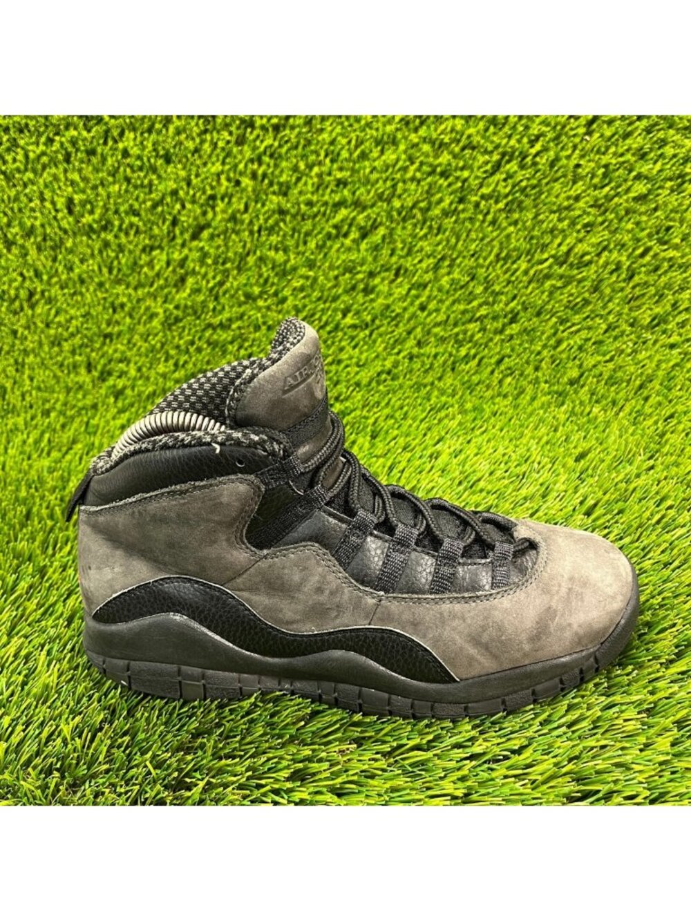 Nike Air Jordan 10 Retro Boys Size 6Y Black Gray Athletic Running Shoes Sneakers